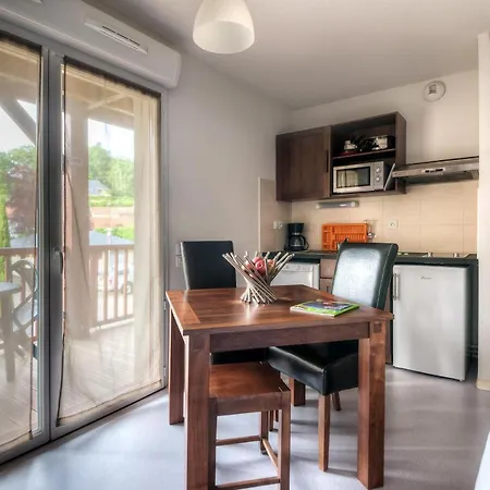 Comfort L'acacia מלון 3*