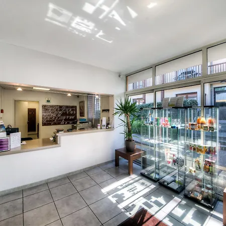 Comfort L'acacia Lourdes