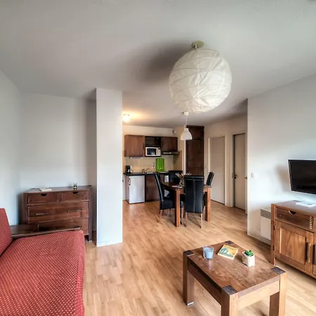 Comfort L'acacia Hotell 3*