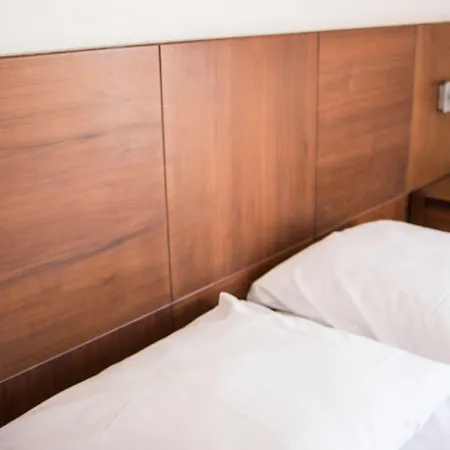 Ξενοδοχείο με διαμερίσματα Comfort L'acacia