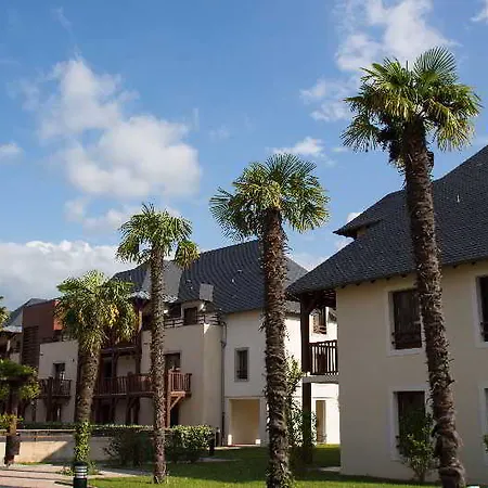 Hotel Zenitude Hôtel-résidences L'acacia