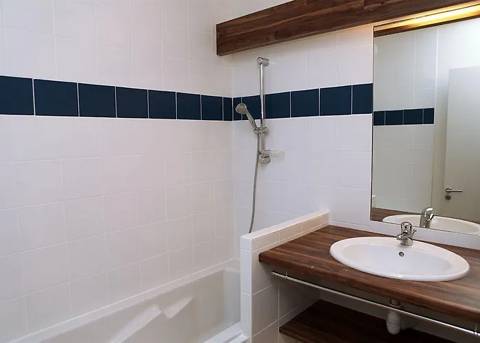 Hotel Comfort L'acacia Lurdy