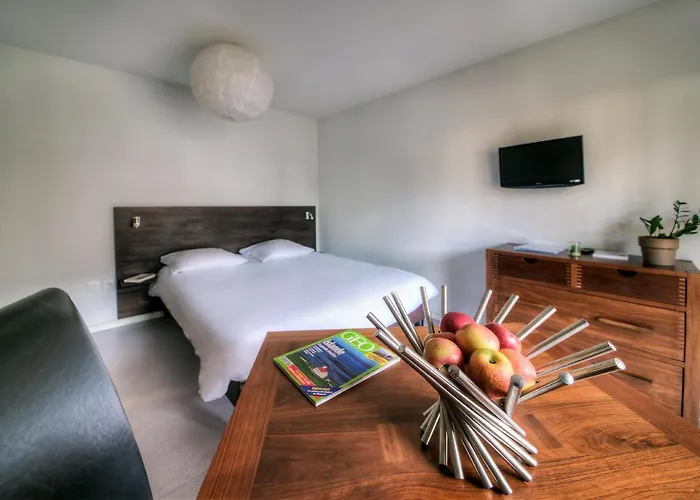 Comfort L'acacia 3* Lurdy