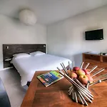 Comfort L'acacia Hotel