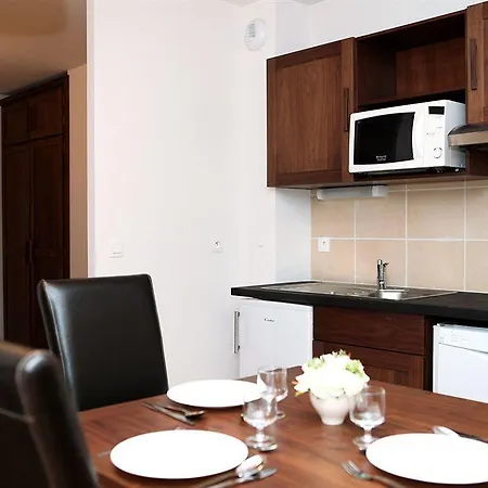 Comfort L'acacia 3* Λούρδη