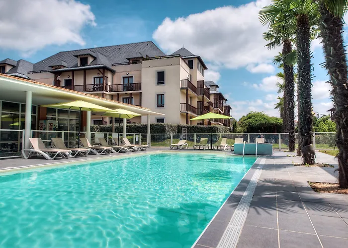 Comfort L'acacia 3* ルルド