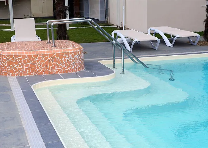 ホテル Comfort L'acacia